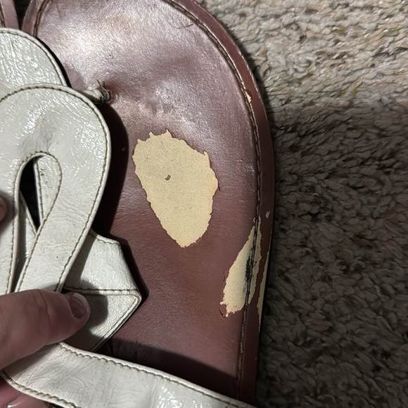 Steve Madden White Sandals with Geometric Straps - Picture 4 of 5